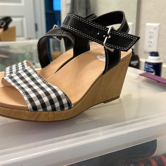 Dr Scholls heeled shoes size 7 women’s - Picture 3 of 3